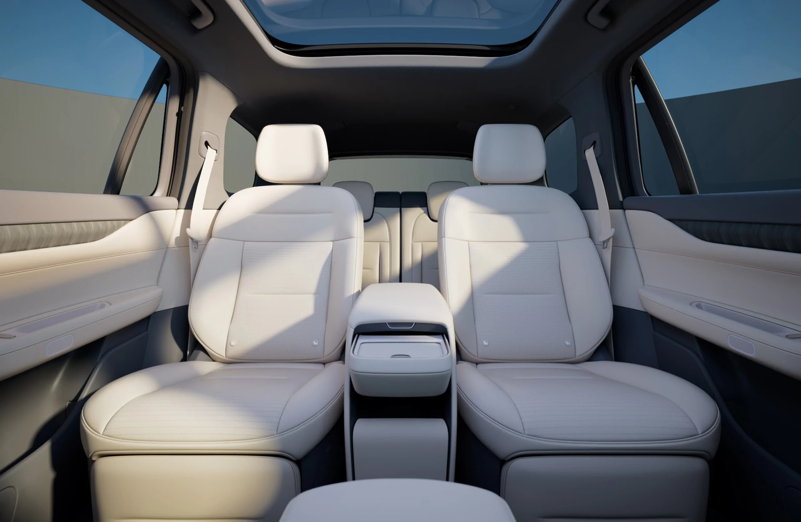 interior-front-view-hero-desktop.webp